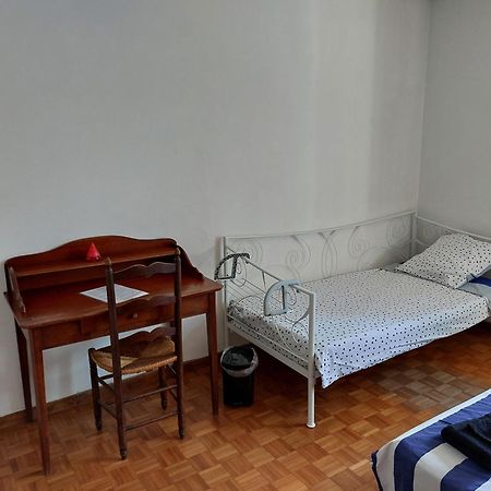 Chambre Dans Villa Marseille Extérieur photo